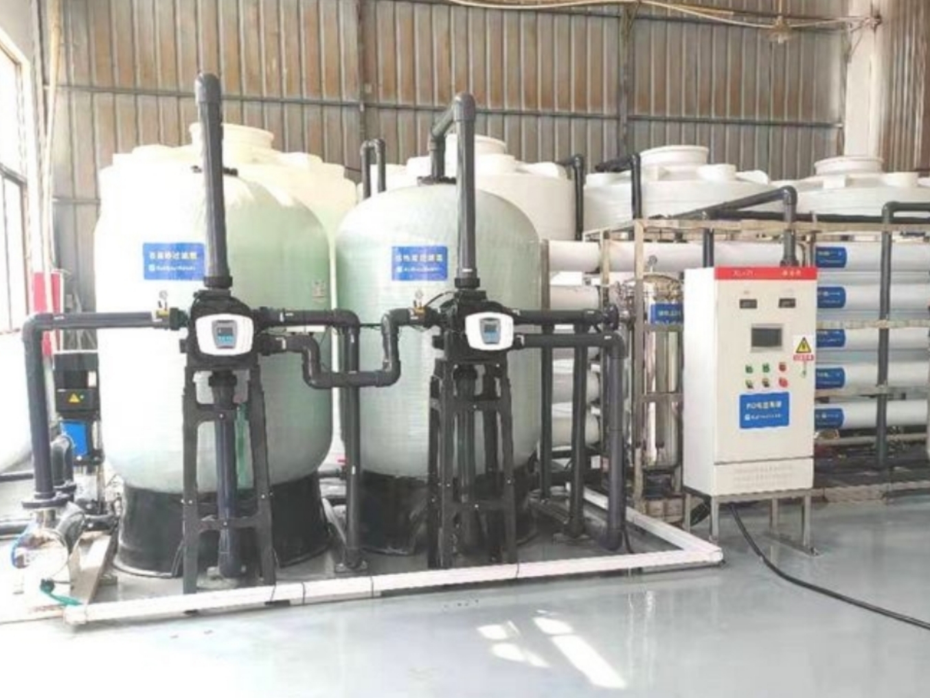 ����͸��ˮ�豸